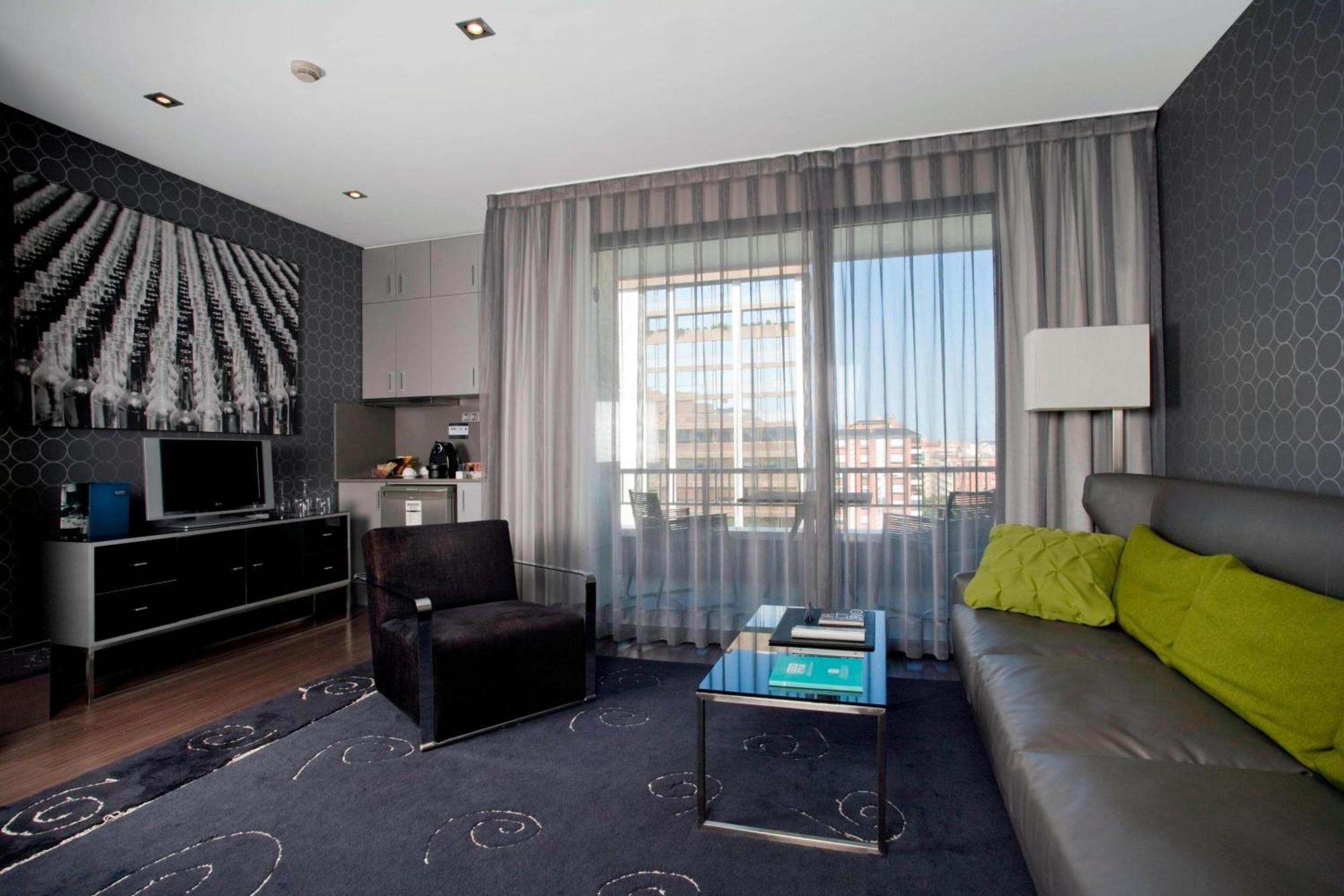 Ac Hotel Victoria Suites By Marriott Барселона Екстериор снимка